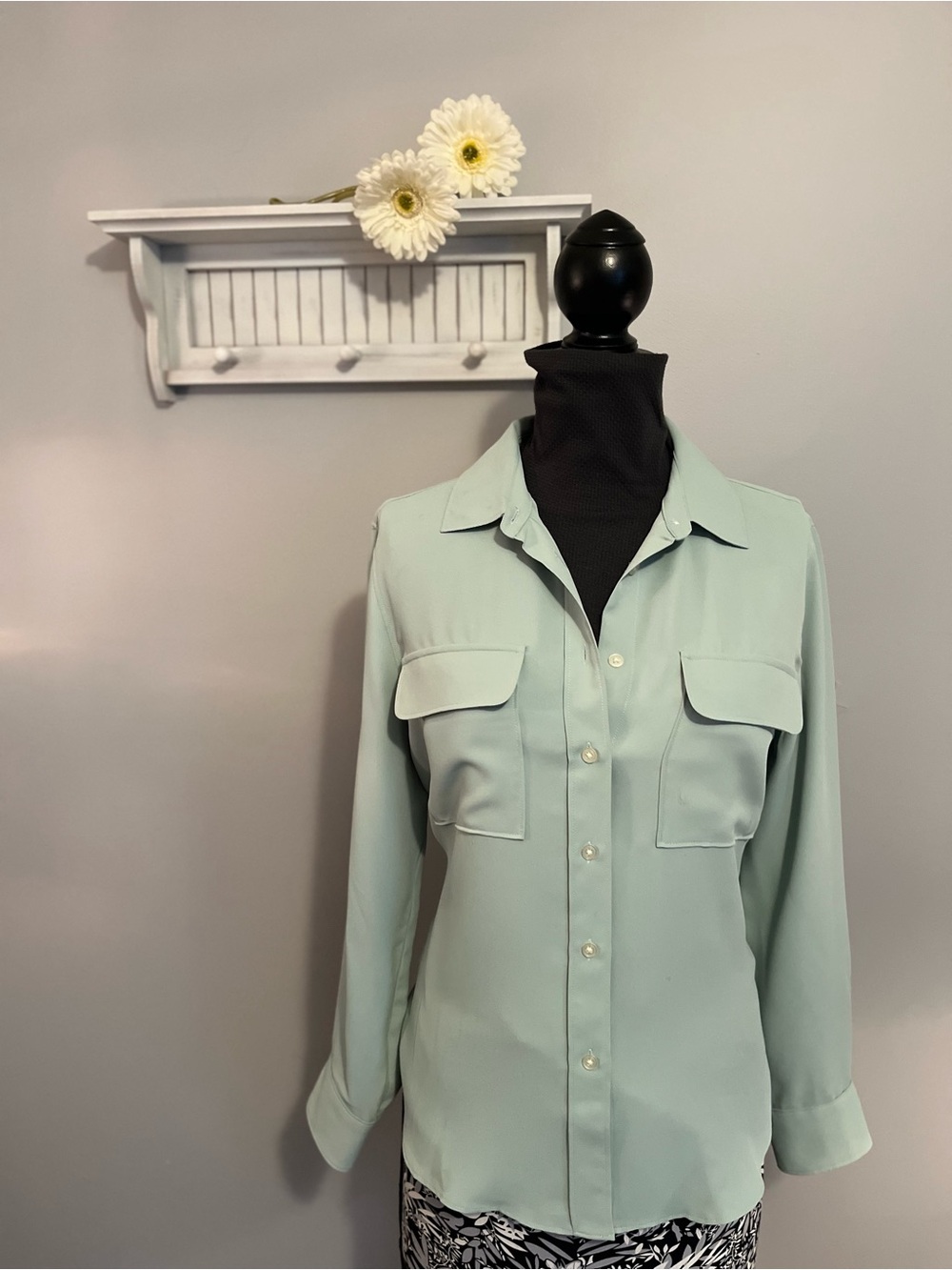 LOFT Mint Green Button-Front Utility Shirt EUC
